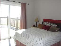 Southern Breeze - 103 Vaca Ct