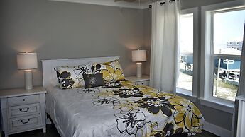 Sonny Daze - 105 Quebec Ct