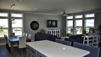 Sonny Daze - 105 Quebec Ct