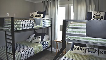 Sonny Daze - 105 Quebec Ct