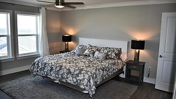 Sonny Daze - 105 Quebec Ct