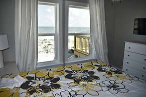 Sonny Daze - 105 Quebec Ct