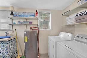 Surf Shack - 1013 Cadillac