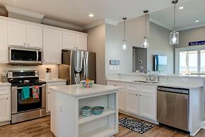 Blue Oasis - 2500 Bienville Blvd