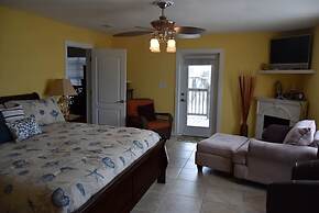 Knee Deep - 105 Shell Ct