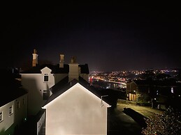 Hilltop Haven