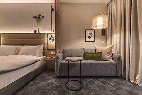 Adina Apartment Hotel Cologne