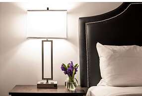 2BR 2BA in the heart of Indianapolis by CozySuites