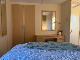 Captivating 2-bed Static Caravan in Holyhead
