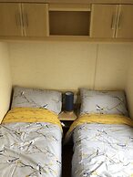 Captivating 2-bed Static Caravan in Holyhead