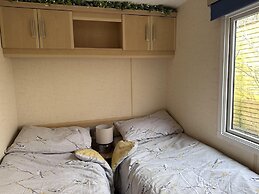 Captivating 2-bed Static Caravan in Holyhead