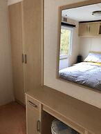 Captivating 2-bed Static Caravan in Holyhead