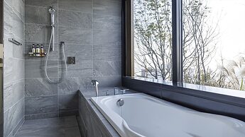 THE BLOSSOM KUMAMOTO