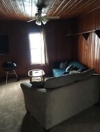 The Pirates' 2 Bedroom Cottage by RedAwning