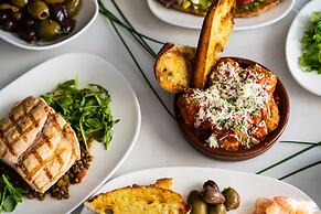 AC Hotel by Marriott Orlando Downtown