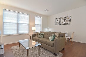 Global Luxury Suites East Boston