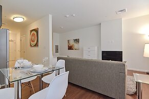 Global Luxury Suites East Boston