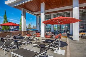 Global Luxury Suites East Boston