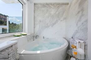 Dion Villa - Pool & Jacuzzi - Sleeps 4 - Zakynthos