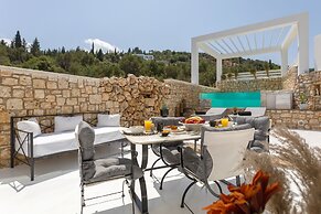 Dion Villa - Pool & Jacuzzi - Sleeps 4 - Zakynthos