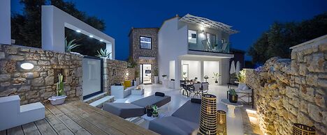 Dion Villa - Pool & Jacuzzi - Sleeps 4 - Zakynthos