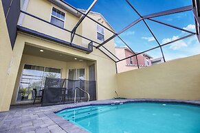 Amazing New 5 Bedroom 4.5 Bathroom TownHome with Pvt Pool and Amenitie
