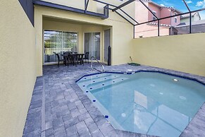 Amazing New 5 Bedroom 4.5 Bathroom TownHome with Pvt Pool and Amenitie