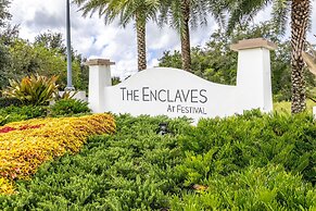 Amazing New 5 Bedroom 4.5 Bathroom TownHome with Pvt Pool and Amenitie