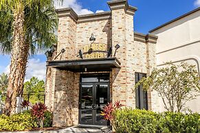 Amazing New 5 Bedroom 4.5 Bathroom TownHome with Pvt Pool and Amenitie