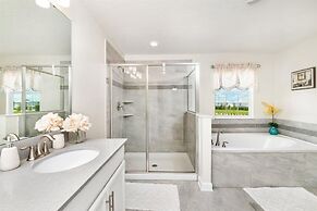 NEW BETHEL Orlando Villa With Pvt Pool Jacuzzi, Game Room and close to