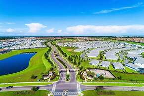 NEW BETHEL Orlando Villa With Pvt Pool Jacuzzi, Game Room and close to