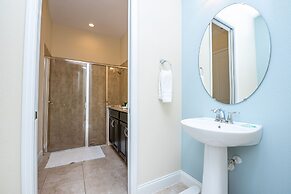Luxury Town home With Pvt Pool in Resort near Disney