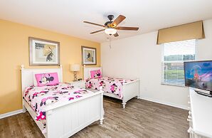 Fantastic 4br 3ba with Pvt Pool with Lake view near to Disney