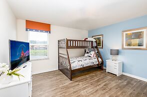 Fantastic 4br 3ba with Pvt Pool with Lake view near to Disney