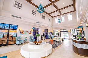 Amazing New TownHome 5 Bdr 4,5 Bath with Pvt Pool and Access to Clubho