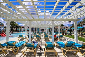 Amazing New TownHome 5 Bdr 4,5 Bath with Pvt Pool and Access to Clubho