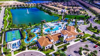 Amazing New TownHome 5 Bdr 4,5 Bath with Pvt Pool and Access to Clubho