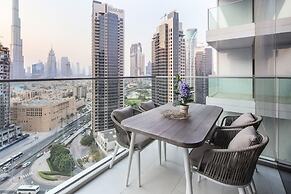 Stunning Studio w/ Burj Khalifa View!