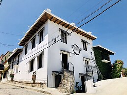 Hotel Carretas by Rotamundos