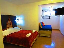 La Catrina Hostel and Breakfast