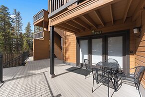 Key Condo #2939 by Summit County Mountain Retreats
