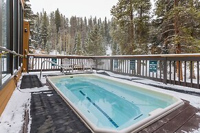 Key Condo #2939 by Summit County Mountain Retreats
