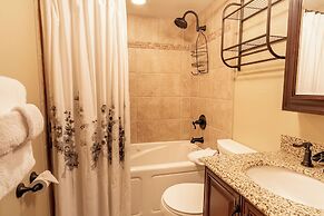 Key Condo #2939 by Summit County Mountain Retreats