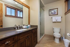 312 Shores Lane by Summit County Mountain Retreats