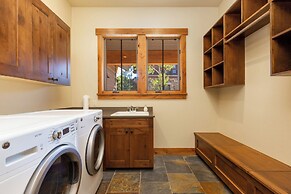 312 Shores Lane by Summit County Mountain Retreats