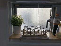 GOLDHOUSE Shinosaka 305