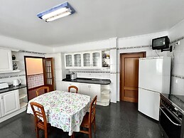 Classic Tranquil Madeiran 4-bedroom Villa Funchal