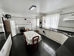 Classic Tranquil Madeiran 4-bedroom Villa Funchal