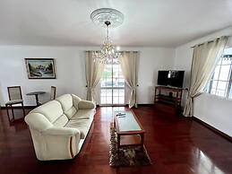 Classic Tranquil Madeiran 4-bedroom Villa Funchal