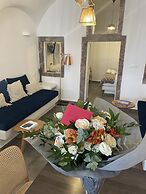 Doukas Caldera Suites Fira